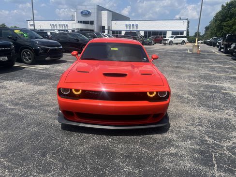 Used 2020 Dodge Challenger R/T Scat Pack RWD image 3
