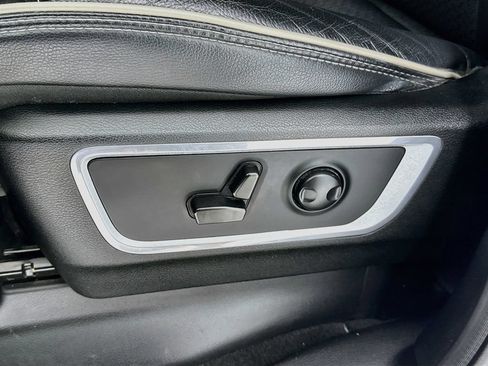 Used 2023 RAM 1500 Laramie AWD/4WD image 22
