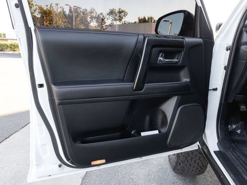 Used 2024 Toyota 4Runner TRD Off-Road Premium w/ Moonroof Package AWD/4WD image 14