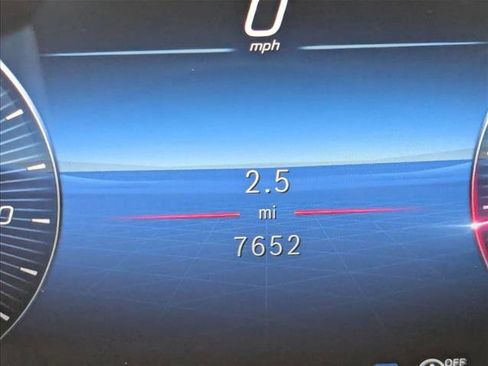 Certified 2025 Mercedes-Benz GLA 250 image 11