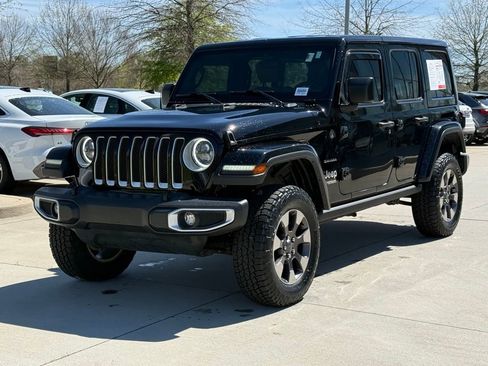 Used 2018 Jeep Wrangler Unlimited Sahara image 9