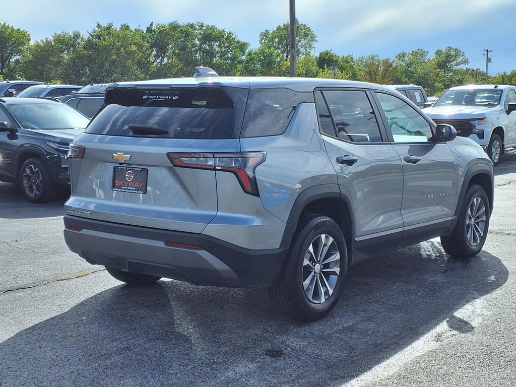 Used 2025 Chevrolet Equinox LT AWD/4WD image 4