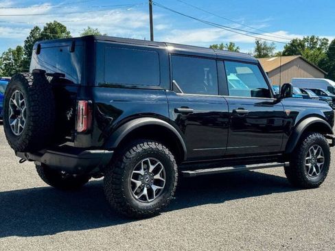 Used 2024 Ford Bronco Badlands AWD/4WD image 3