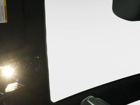 Certified 2024 BMW i7 M70 image 37