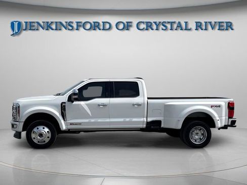 Certified 2023 Ford F450 Platinum w/ FX4 Off-Road Package image 3