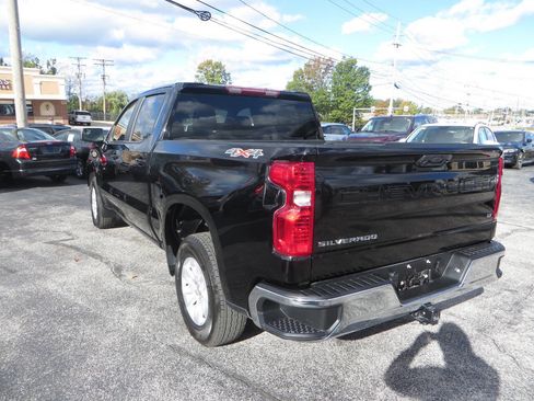 Used 2025 Chevrolet Silverado 1500 LT image 2
