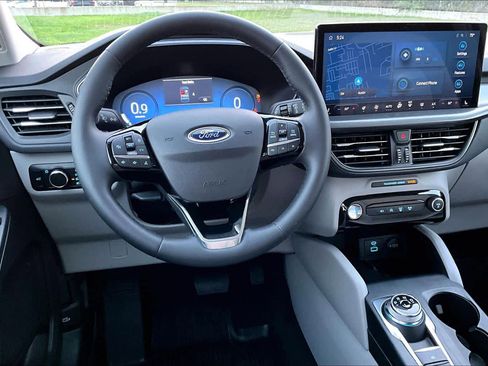 Certified 2023 Ford Escape Active w/ Tech Pack #2 image 6