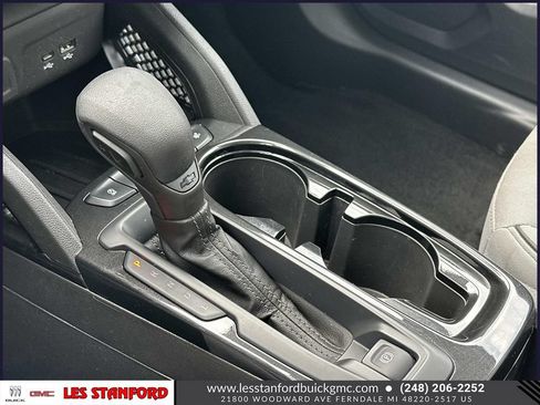 Used 2025 Chevrolet TrailBlazer LT FWD image 32