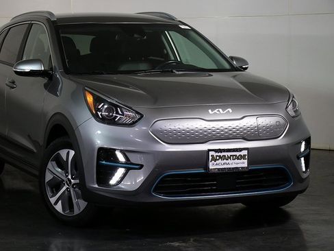 Used 2022 Kia Niro EX w/ Cold Weather Package image 6