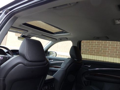Used 2017 Acura MDX SH-AWD image 23