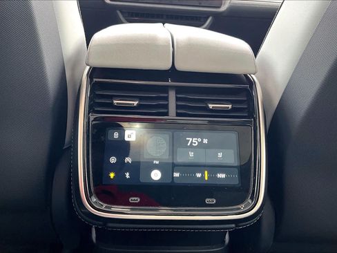 Used 2023 Rivian R1S Launch Edition AWD/4WD image 36