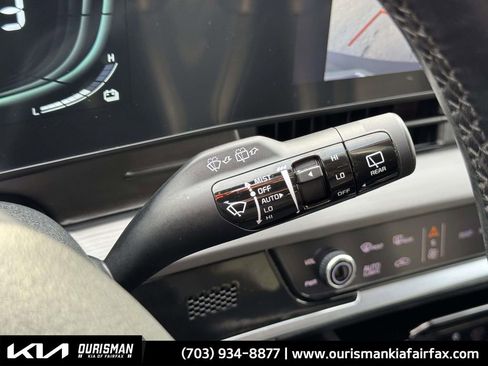 Used 2023 Kia Sportage EX image 18