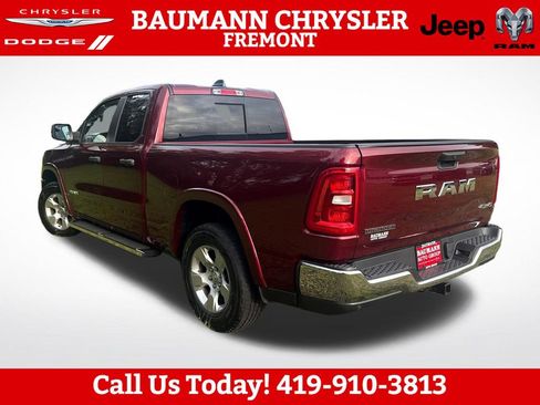 Used 2025 RAM 1500 Big Horn AWD/4WD image 4