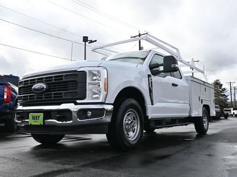 Used 2023 Ford F350 XL w/ XL Chrome Package image 10