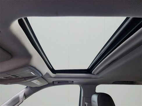 Used 2018 GMC Sierra 1500 Denali w/ Denali Ultimate Package image 27