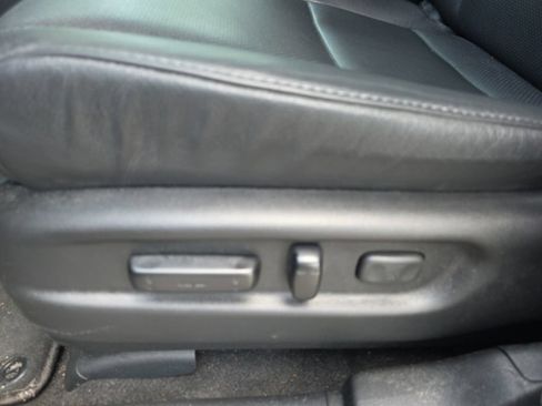 Used 2023 Honda Passport EX-L image 11