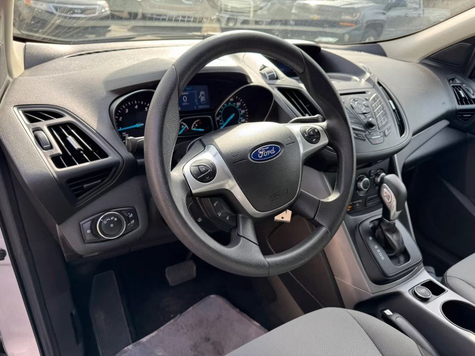Used 2015 Ford Escape SE AWD/4WD image 11