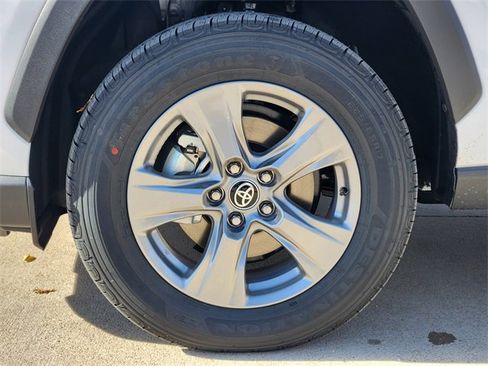 New 2025 Toyota RAV4 LE image 8