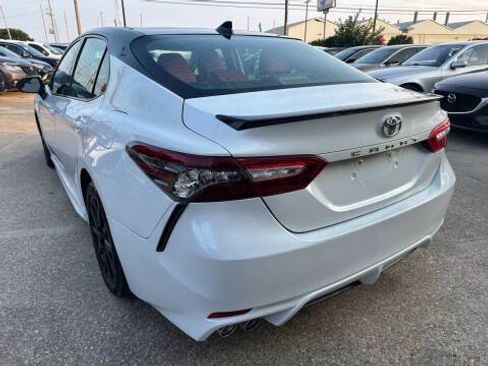 Used 2019 Toyota Camry XSE FWD image 8