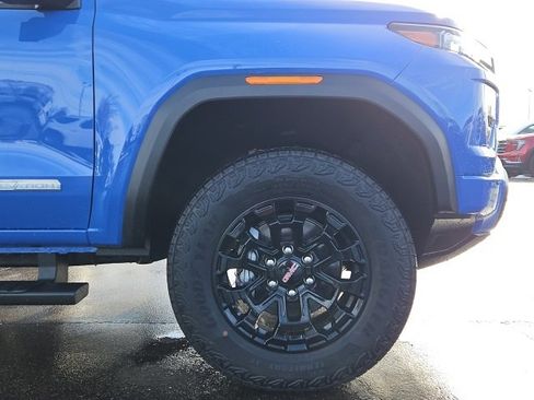 New 2026 GMC Canyon Elevation w/ Convenience Package image 13