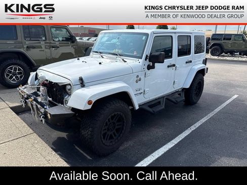 Used 2018 Jeep Wrangler Unlimited Sahara w/ Mopar Chrome Edition Group AWD/4WD image 1