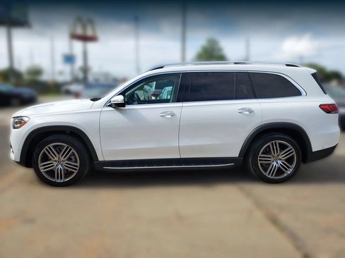 Used 2022 Mercedes-Benz GLS 450 4MATIC image 9