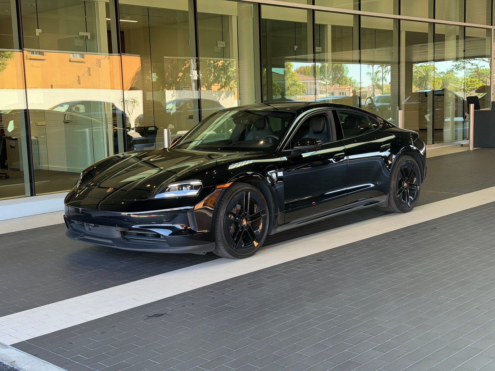 Certified 2025 Porsche Taycan w/ Premium Package RWD image 1