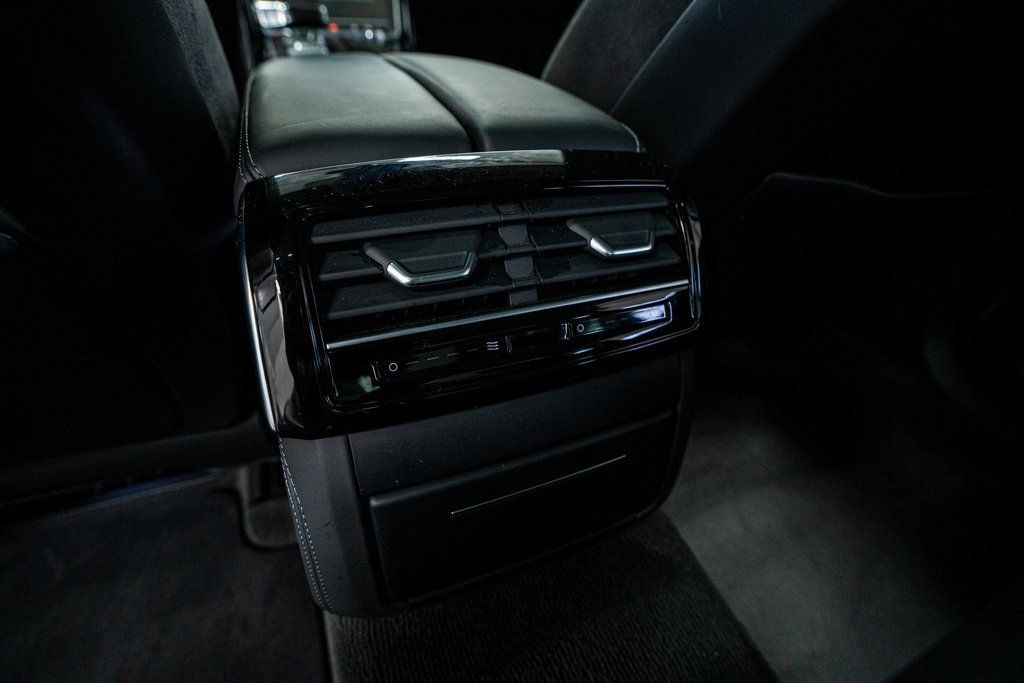 Used 2023 Audi S8 AWD/4WD image 55