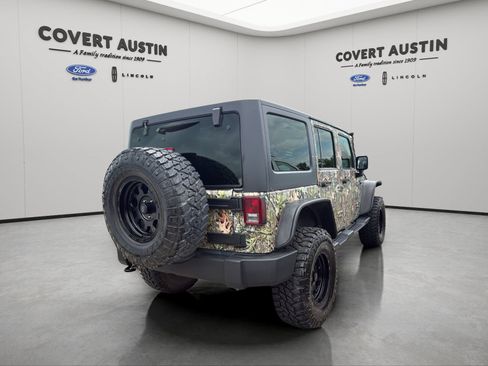Used 2014 Jeep Wrangler Unlimited Sport w/ Quick Order Package 24S AWD/4WD image 3