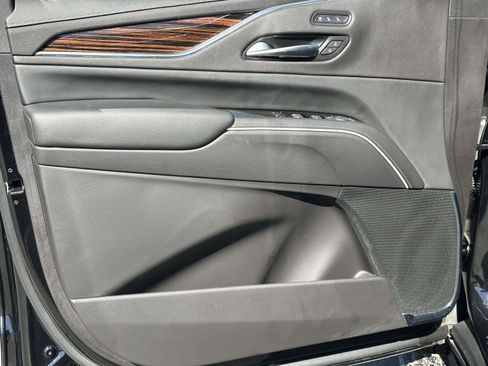 Certified 2024 Cadillac Escalade Premium Luxury w/ Performance Package image 21