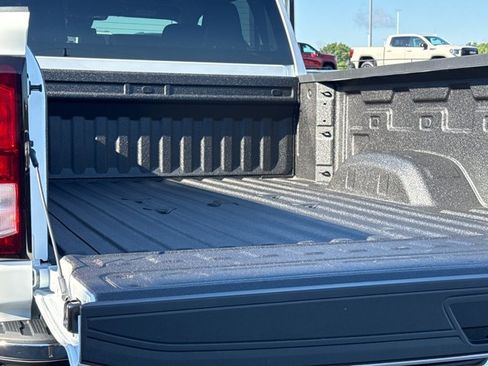 New 2026 GMC Sierra 2500 Pro AWD/4WD image 9