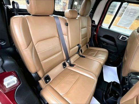 Used 2021 Jeep Gladiator Overland w/ Popular Equipment Package image 25