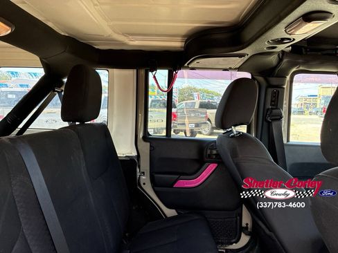 Used 2018 Jeep Wrangler Unlimited Sport S AWD/4WD image 16