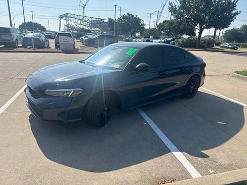 Used 2025 Honda Civic Sport image 7