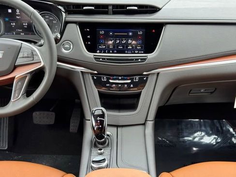 New 2025 Cadillac XT5 Premium Luxury w/ Technology Package image 29