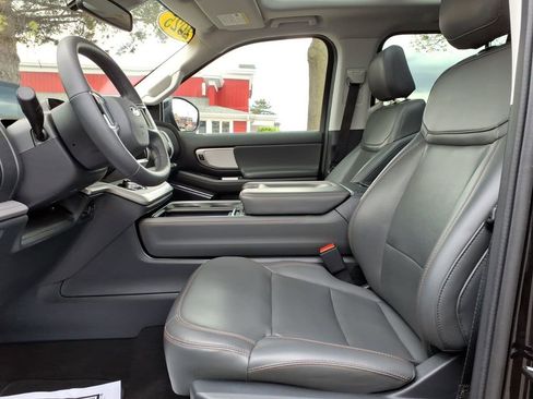 Certified 2025 Ford Expedition Active RWD image 17