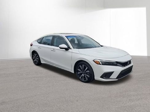 Used 2024 Honda Civic EX-L image 2