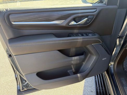 Used 2021 GMC Yukon Denali w/ Denali Premium Package image 22