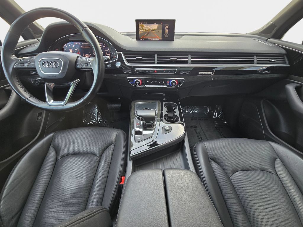 Used 2018 Audi Q7 3.0T Prestige w/ Prestige Package AWD/4WD image 10