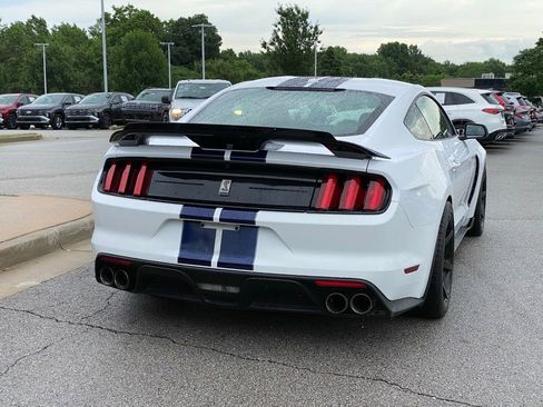 Used 2019 Ford Mustang Shelby GT350 w/ Technology Package RWD image 7