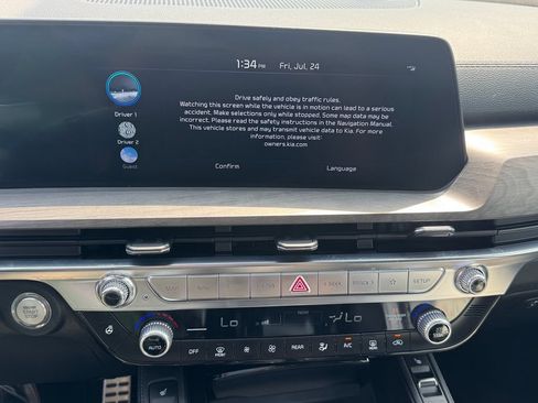 Used 2025 Kia Telluride SX X-Line AWD/4WD image 18
