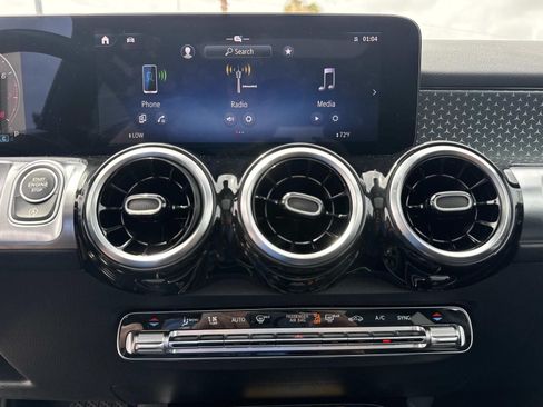 Used 2026 Mercedes-Benz GLB 250 image 25