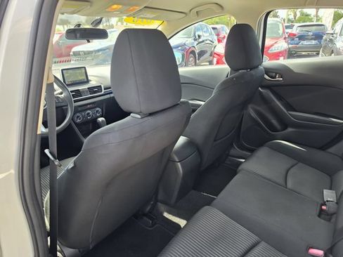 Used 2016 MAZDA MAZDA3 i Sport w/ Preferred Equipment Package FWD image 11