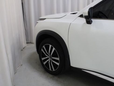 Used 2024 Nissan Pathfinder Platinum w/ Cargo Package AWD/4WD image 29