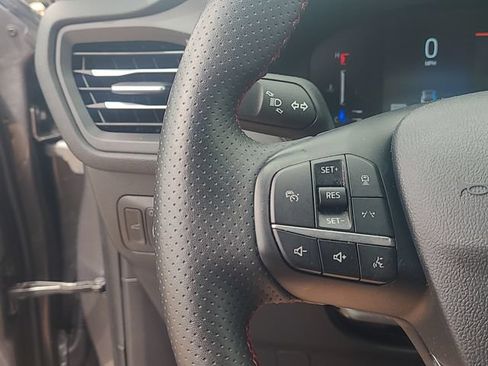 Used 2024 Ford Escape ST-Line w/ Tech Pack #1 AWD/4WD image 16