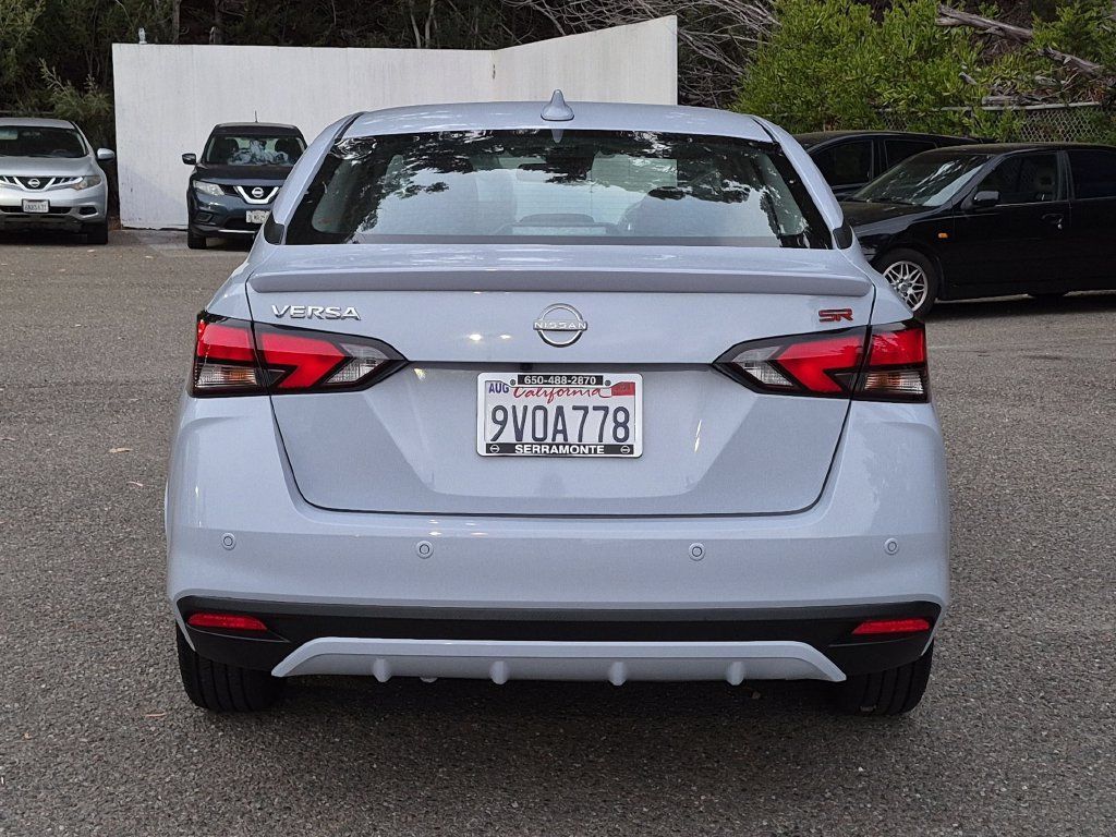 Certified 2025 Nissan Versa SR FWD image 6