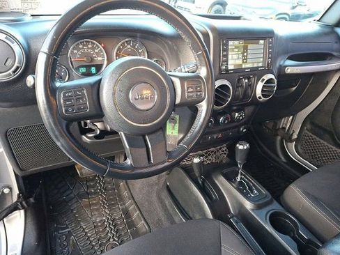 Certified 2018 Jeep Wrangler Sahara w/ Connectivity Group image 14