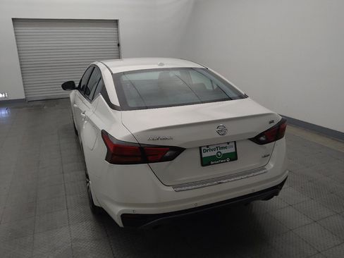 Used 2021 Nissan Altima 2.5 SR AWD/4WD image 6