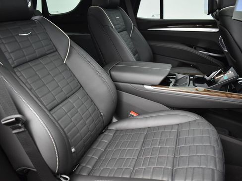 Certified 2026 Cadillac Escalade Platinum Sport image 34