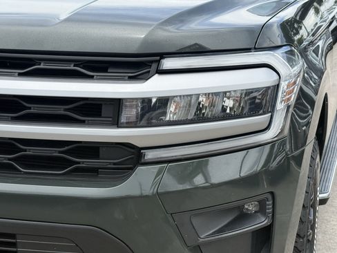 Used 2022 Ford Expedition XLT AWD/4WD image 11